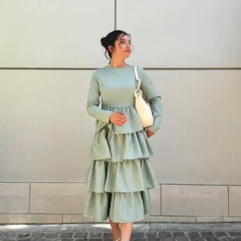 Skirt Society Amalfi Sage Ruffled Dress, Size S (offers welcome)